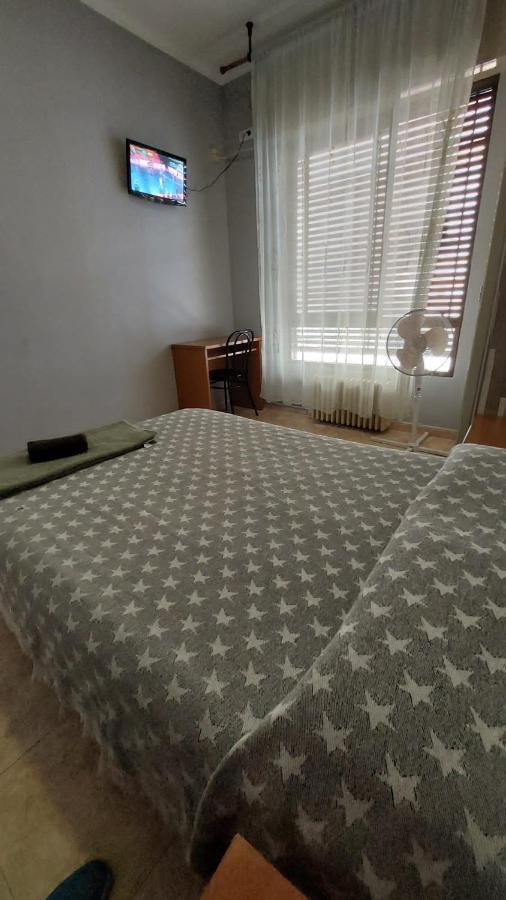 Pension Suiza Reus Extérieur photo
