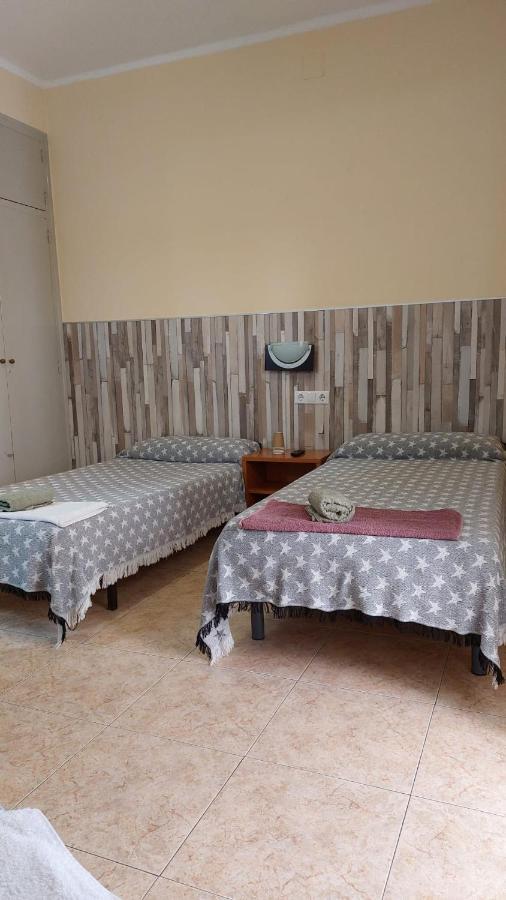 Pension Suiza Reus Extérieur photo