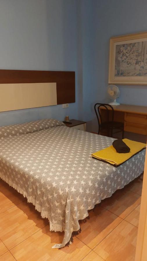 Pension Suiza Reus Extérieur photo