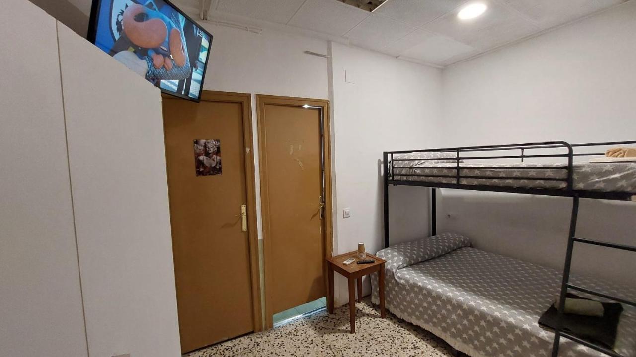 Pension Suiza Reus Extérieur photo